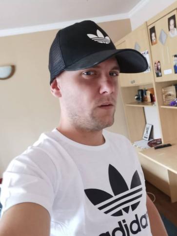 Norbert, 36 éves kabai társkereső férfi profil fotója Norbert, 36 éves kabai társkereső férfi profil fotója