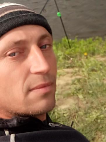 Szabi, 46 éves ukrajnai társkereső férfi profil fotója