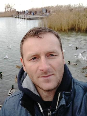 Attila, 43 éves martfűi társkereső férfi profil fotója