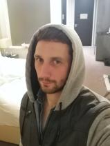 Sziasztok! Zoli vagyok. Komoly legyesbényei párkereső nők jelentkezését várom.