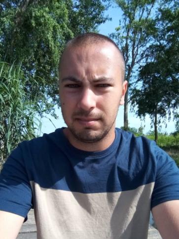 Szabolcs, 30 éves öcsödi társkereső férfi profil fotója Szabolcs, 30 éves öcsödi társkereső férfi profil fotója