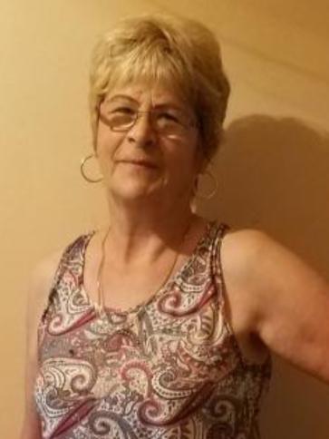 Kata, 74 éves szentesi társkereső nő profil fotója