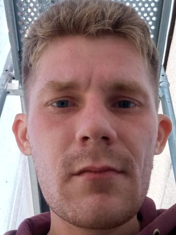 Attila, 30 éves nyíregyházi társkereső férfi profil fotója