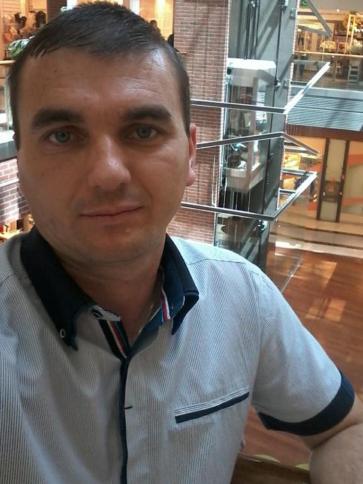 Tamás, 40 éves jászszentandrási társkereső férfi profil fotója