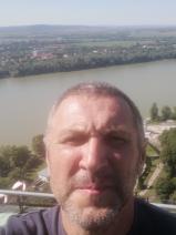 Sziasztok! Laci vagyok. Ingyenesen megismerhető kisújszállási nőkkel randiznék.