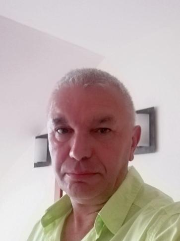 Attila, 58 éves táti társkereső férfi profil fotója