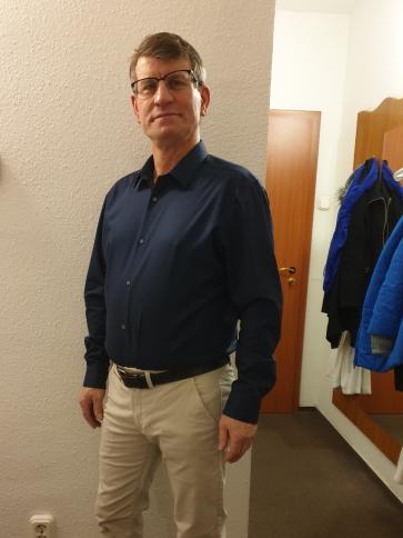Zoli, 65 éves svédországi társkereső férfi profil fotója
