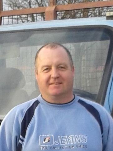 Zsolt, 47 éves törteli társkereső férfi profil fotója Zsolt, 47 éves törteli társkereső férfi profil fotója