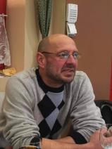 Sziasztok! János vagyok. Komoly kübekházai párkereső nők jelentkezését várom.