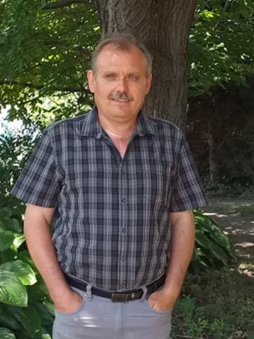 Misi, 59 éves kiskunfélegyházi társkereső férfi profil fotója Misi, 59 éves kiskunfélegyházi társkereső férfi profil fotója