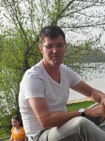 Attila, 41 éves Budapest IV. kerületi társkereső férfi profil fotója Attila, 41 éves Budapest IV. kerületi társkereső férfi profil fotója