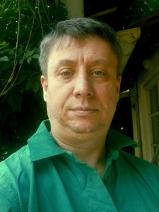 Sziasztok! Ferenc vagyok. Online vésztői randizni vágyó nők kattinsatok a kedvenc gombra.