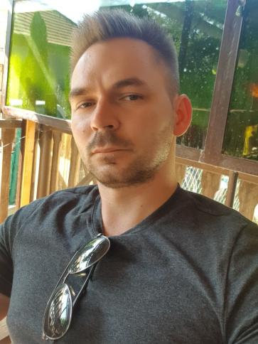 Gábor, 34 éves nagykátai társkereső férfi profil fotója