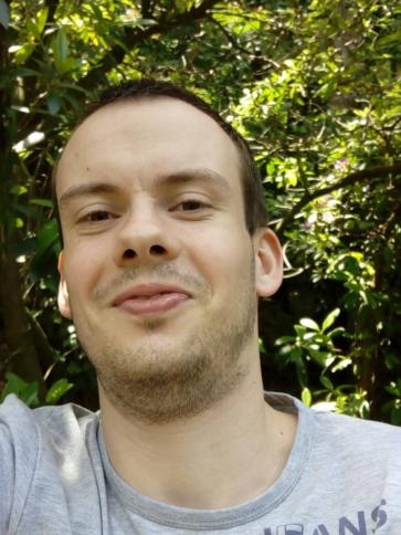 Dávid, 32 éves nemeskisfaludi társkereső férfi profil fotója