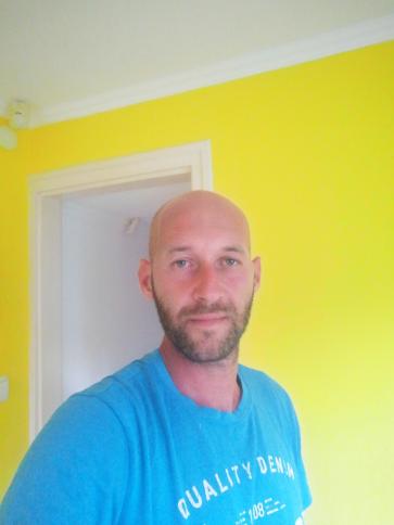 Róbert, 36 éves jászapáti társkereső férfi profil fotója