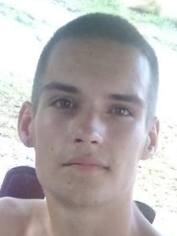 Attila, 23 éves kiskunlacházai társkereső férfi profil fotója