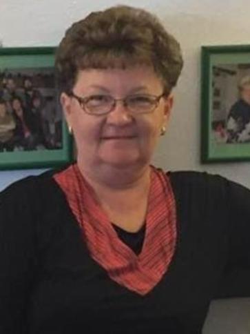 Mária, 64 éves tiszalöki társkereső nő profil fotója