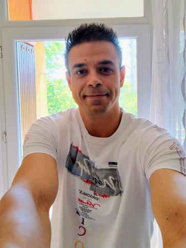 Milán, 39 éves kecskeméti társkereső férfi profil fotója