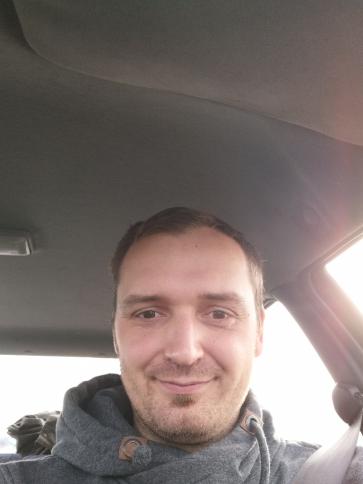 Ádám, 33 éves toronyi társkereső férfi profil fotója