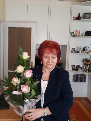 Valéria, 66 éves balassagyarmati társkereső nő profil fotója
