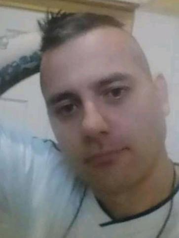 István, 35 éves abádszalóki társkereső férfi profil fotója István, 35 éves abádszalóki társkereső férfi profil fotója