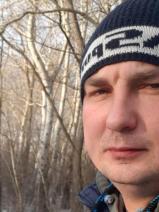 Sziasztok! István vagyok. Fiatal tápiószecsői párkereső lányokkal chatelnék.