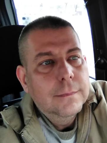 Attila, 50 éves debreceni társkereső férfi profil fotója Attila, 50 éves debreceni társkereső férfi profil fotója