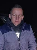 Sziasztok! Balázs vagyok. Online szászvári randizni vágyó nők kattinsatok a kedvenc gombra.