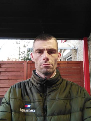 Feri, 44 éves kistarcsai társkereső férfi profil fotója