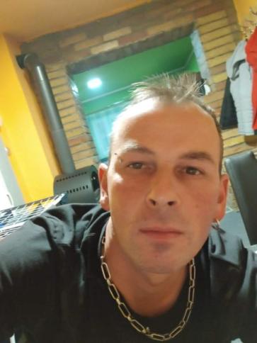 Lala, 45 éves tompai társkereső férfi profil fotója
