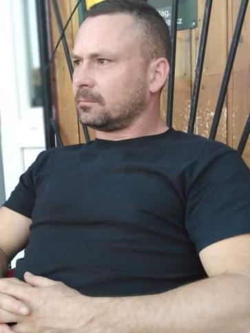 Andras, 41 éves seregélyesi társkereső férfi profil fotója
