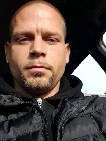 Dani, 35 éves derecskei társkereső férfi profil fotója