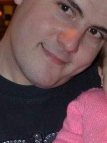 Imre, 38 éves pázmándi társkereső férfi profil fotója