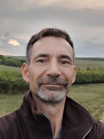 Attila, 51 éves Budapest I. kerületi társkereső férfi profil fotója