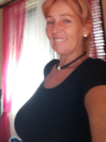 Timi, 58 éves abonyi társkereső nő profil fotója