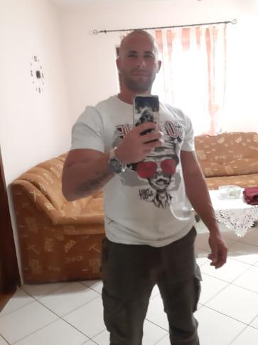 Satya, 35 éves siklósi társkereső férfi profil fotója