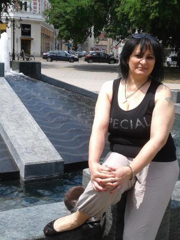 Klára, 65 éves kiskunhalasi társkereső nő profil fotója