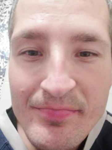 Gergő, 32 éves szirmabesenyői társkereső férfi profil fotója