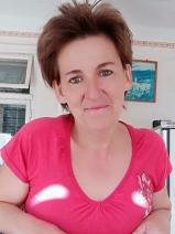Sziasztok! Ilona vagyok. Komoly tápiószentmártoni társkereső férfiak jelentkezését várom.