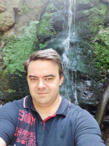 Atis, 42 éves gyöngyösi társkereső férfi profil fotója Atis, 42 éves gyöngyösi társkereső férfi profil fotója