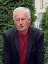 Sziasztok! Zsolt vagyok. Komoly becsehelyi párkereső nők jelentkezését várom.