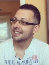 Sziasztok! Krisztián vagyok. Komoly eszteregnyei párkereső nők jelentkezését várom.