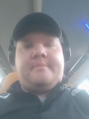 Dávid, 31 éves gyöngyösi társkereső férfi profil fotója