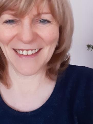 Eszter, 59 éves kisvárdai társkereső nő profil fotója