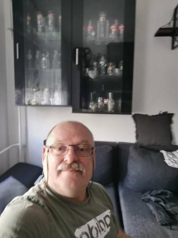 Tamás, 59 éves soproni társkereső férfi profil fotója