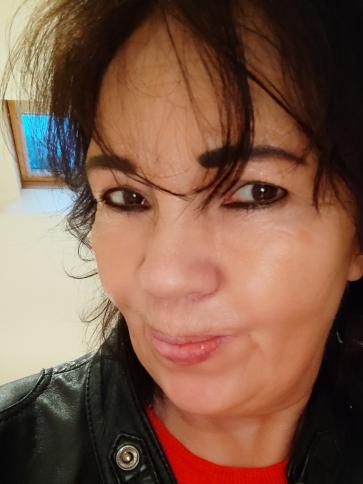 Aranka, 50 éves írországi társkereső nő profil fotója
