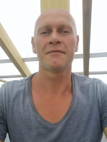 János, 49 éves kiskunlacházai társkereső férfi profil fotója