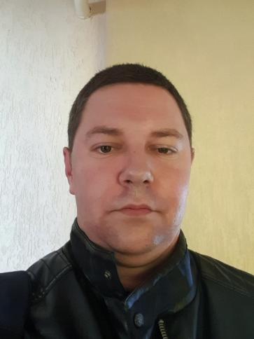 Ádám, 38 éves farkaslyuki társkereső férfi profil fotója