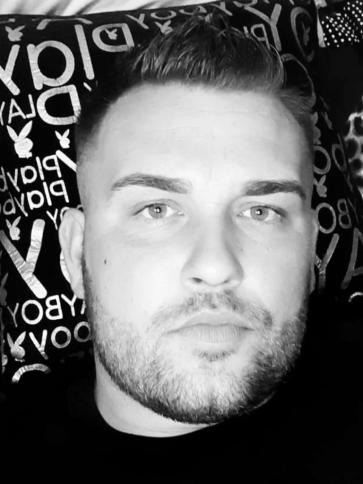Lajos, 32 éves békési társkereső férfi profil fotója