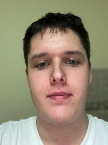 Olivér, 25 éves jászberényi társkereső férfi profil fotója